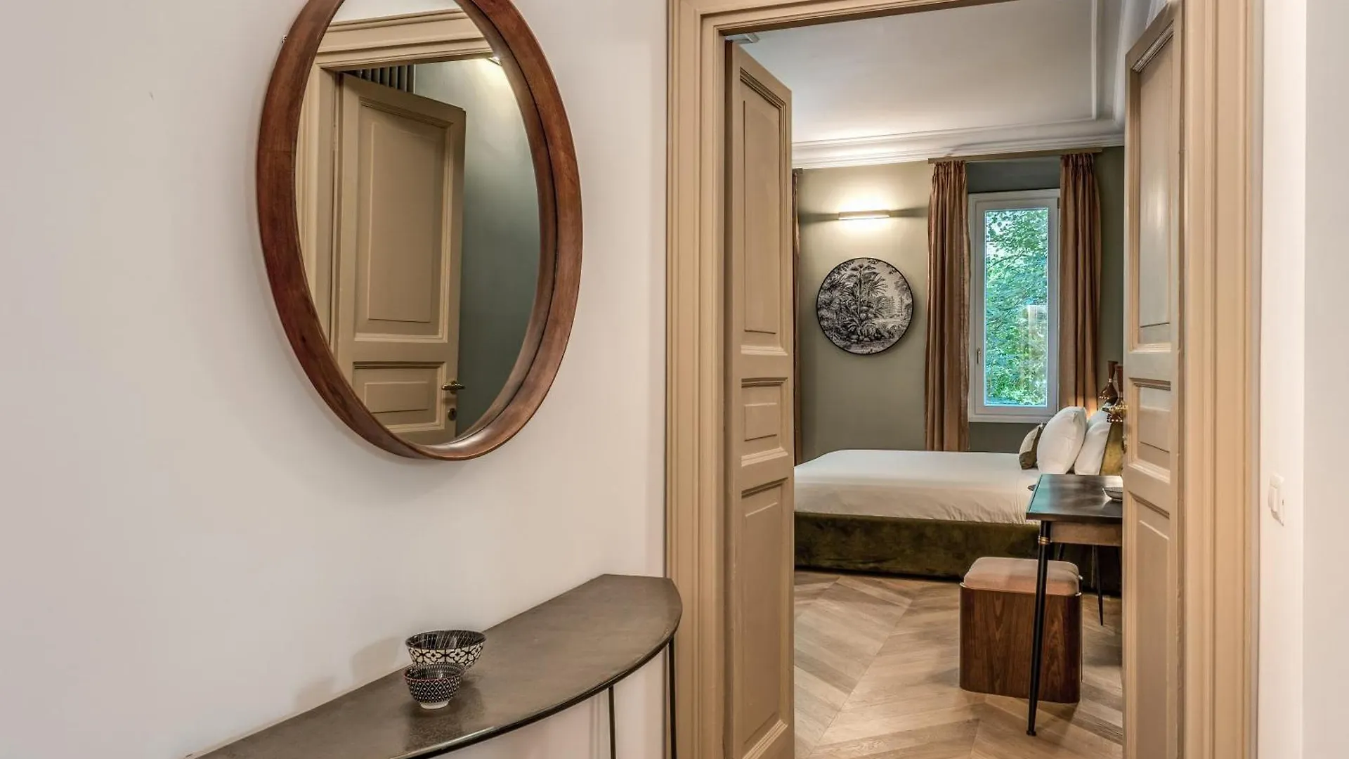 Essenze Eleganti A Trastevere Rome Italy