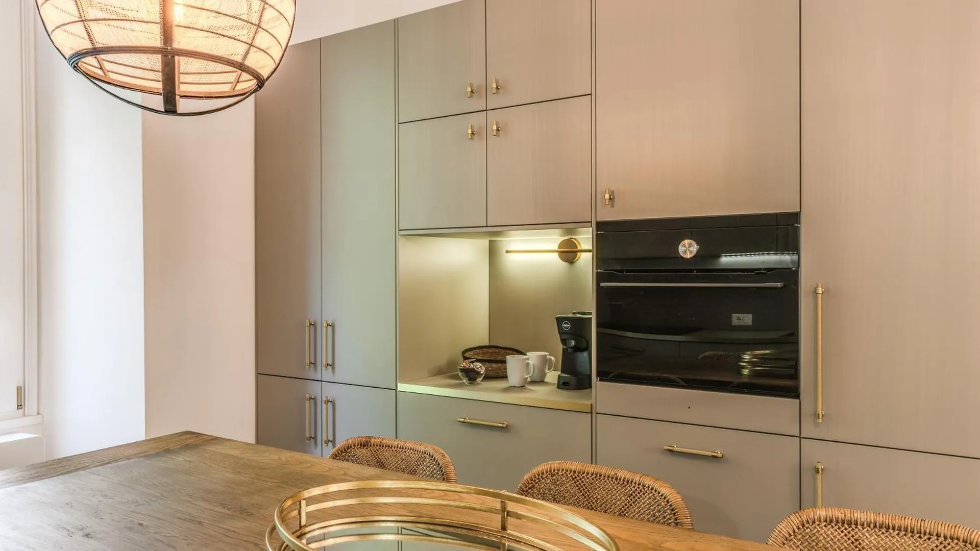 Apartment Essenze Eleganti A Trastevere Rome Italy