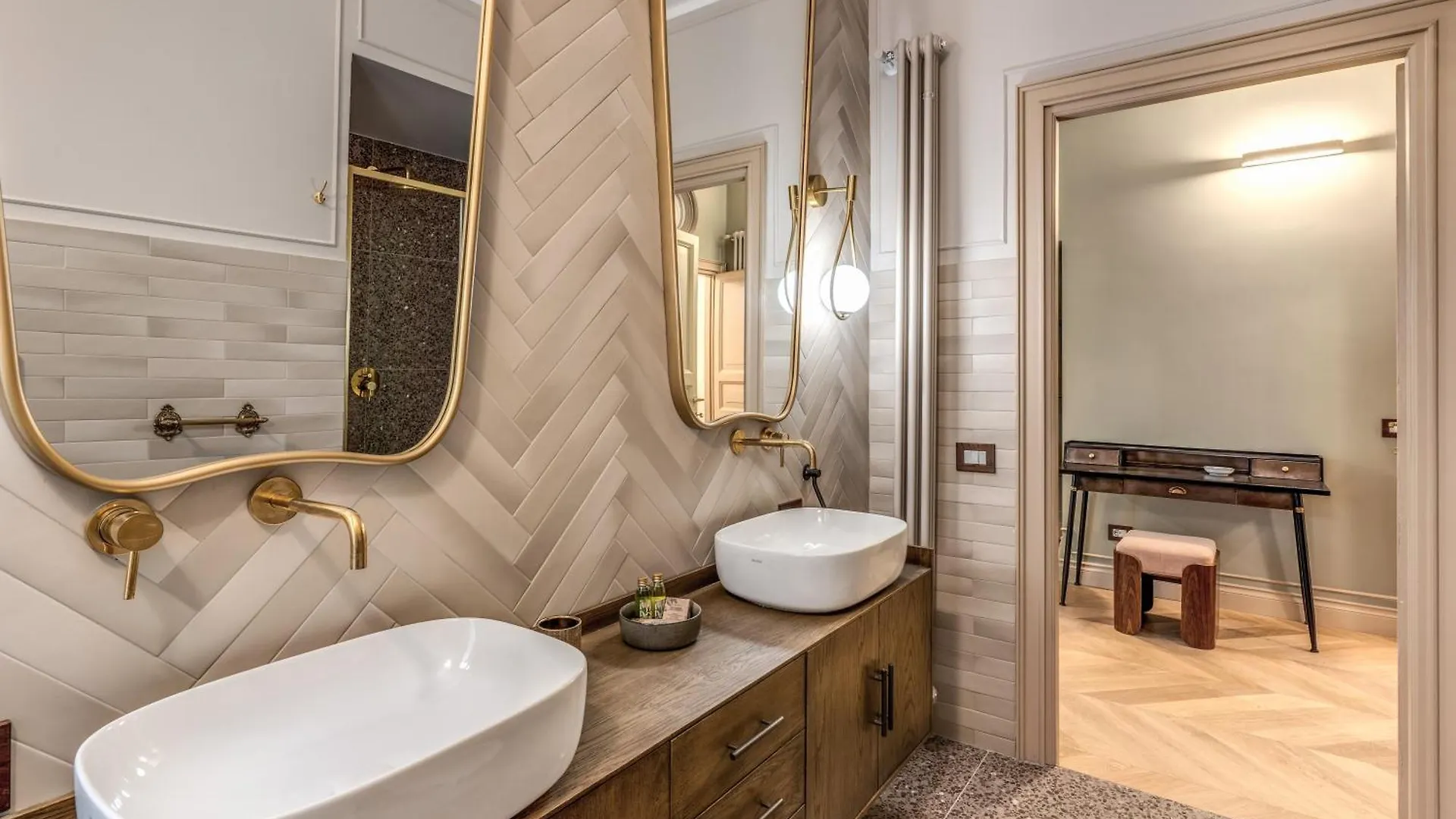 Apartment Essenze Eleganti A Trastevere Rome Italy